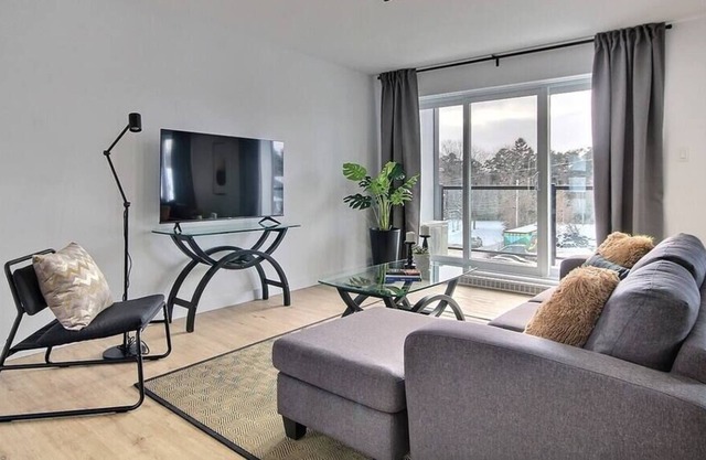 Hôtel à la maison - Condo La Réserve 61