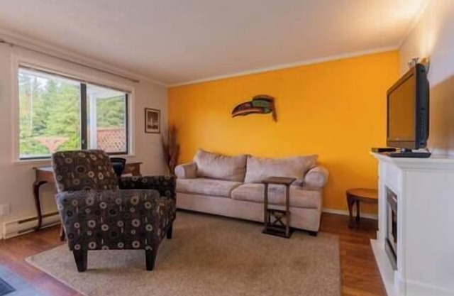 (H) Standard Double Cabin (pet friendly)