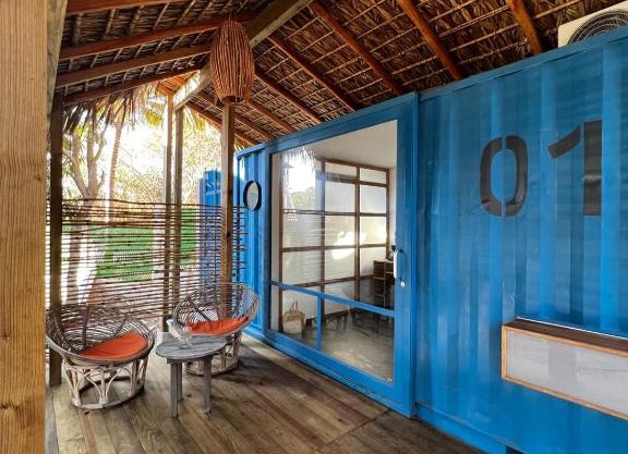 H20 Hotel Container