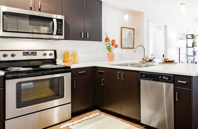 H4N Wellstone | 1Bd Apartment Near JBLM
