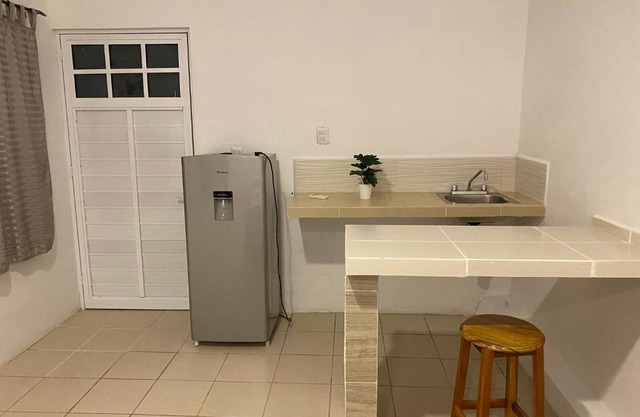 Habitación a 150 metros del malecón. Zona centro