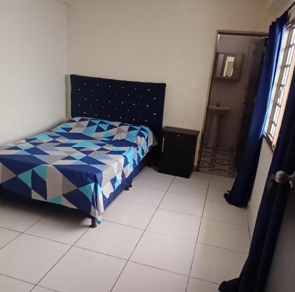 Habitación con baño privado