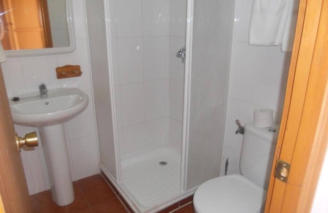 Habitación Doble con Baño Privado
