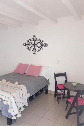 Habitación exclusiva,todos los servicios,Pati privado