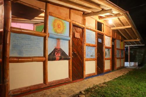 Habitación grupal en San Carlos con desayuno incluido y acceso al rio