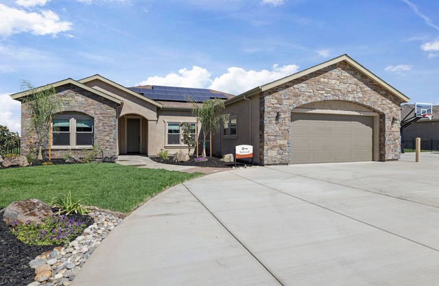 Hacienda Estates: Artigas - One of four new homes set in scenic vineyards