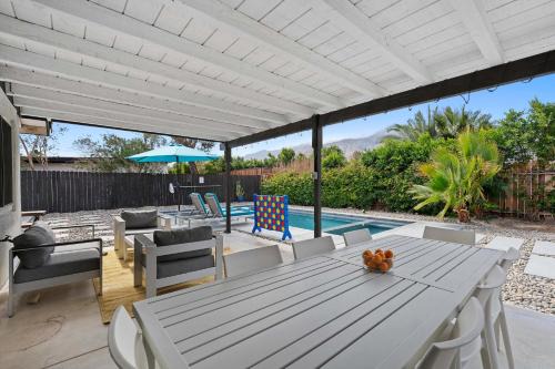 Hacienda Hideaway - For 6