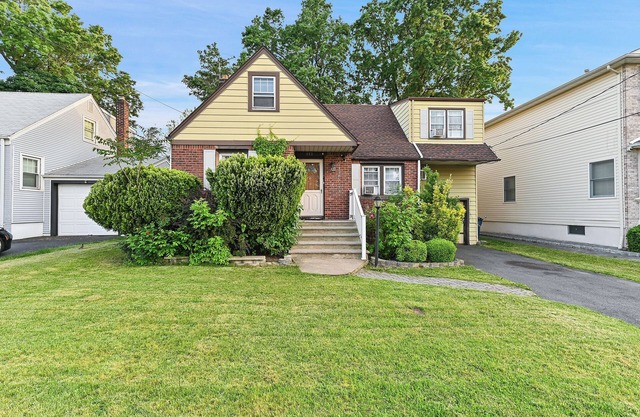 Hackensack Meadow Retreat, 9 Mins to MetLife Stadium
