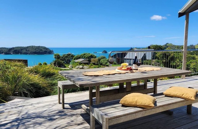 Hahei Island Outlook, Hahei Island Outlook on Grange Road