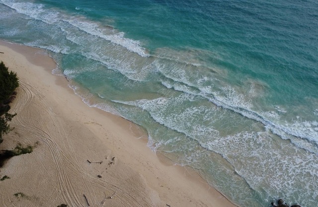 Hale Waimanalo Beachfront Home