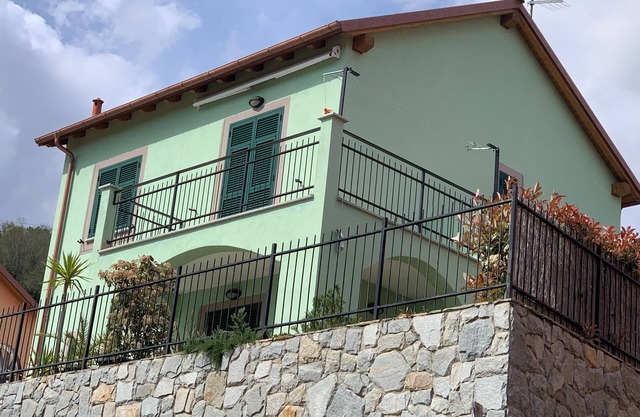 Halfway between the sea and the hill is the ideal place for your relaxation...