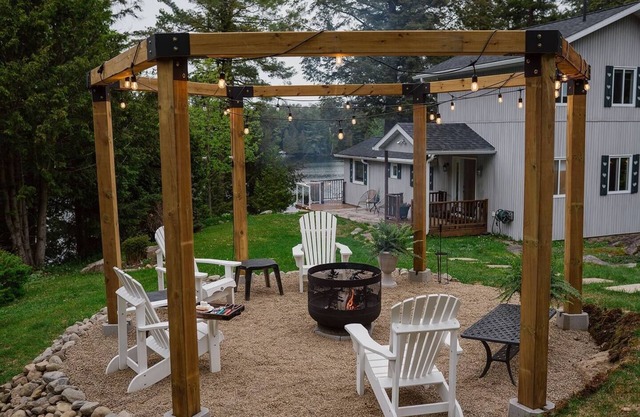 Haliburton Cottage Peaceful Rustic-Luxury Lakefront Retreat for Couples & Family