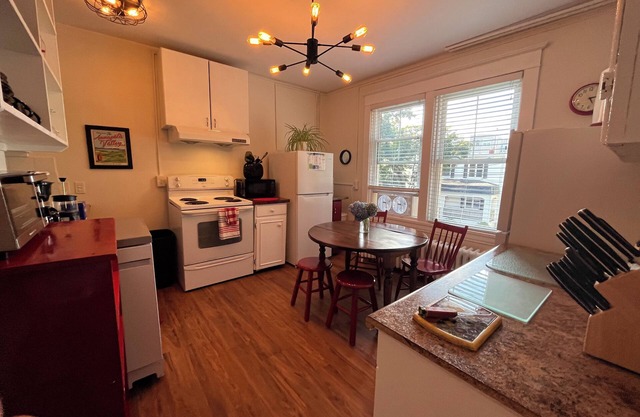 HALIFAX "CENTURY FLAT" - SCHLAFZIMMER 7 - GROSSE LAGE DOWNTOWN