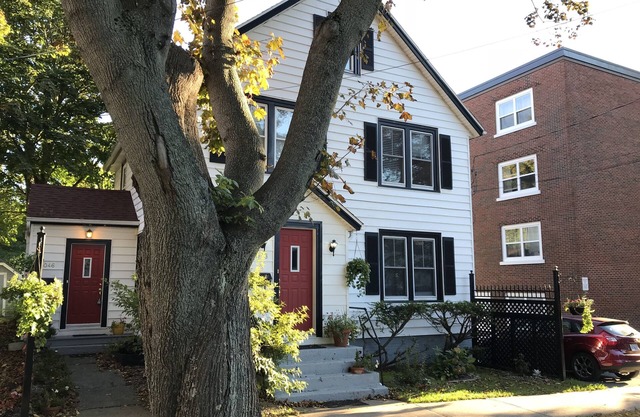 HALIFAX "CENTURY FLAT" - SCHLAFZIMMER 7 - GROSSE LAGE DOWNTOWN