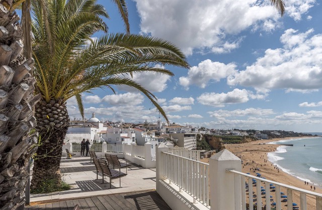 Hamal's Beach Apartment
