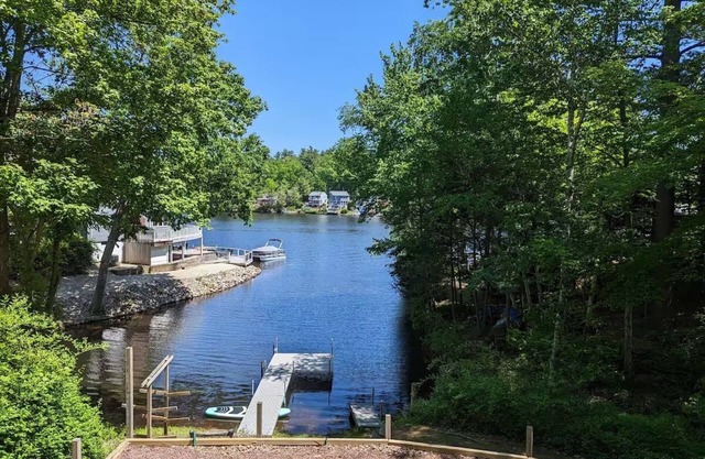 Hamilton Cottage: Cozy Lakefront A-Frame
