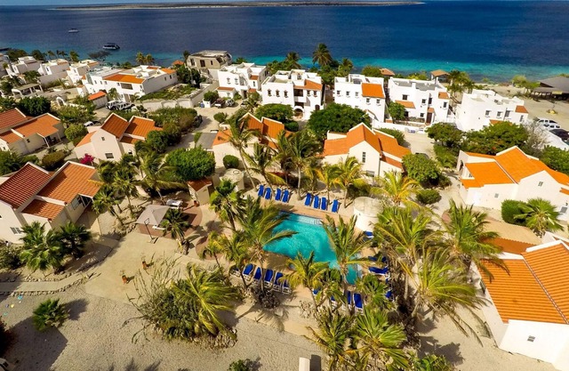 Hamlet Oasis Resort