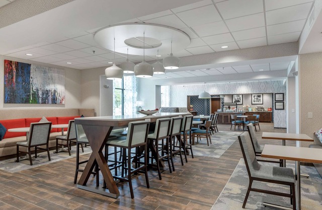Hampton Inn Camden