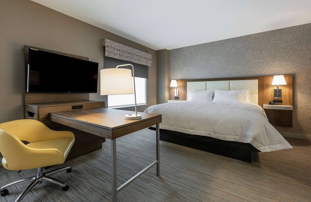 Hampton Inn & Suites Charlottetown