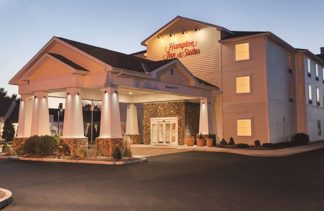 Hampton Inn & Suites Mystic