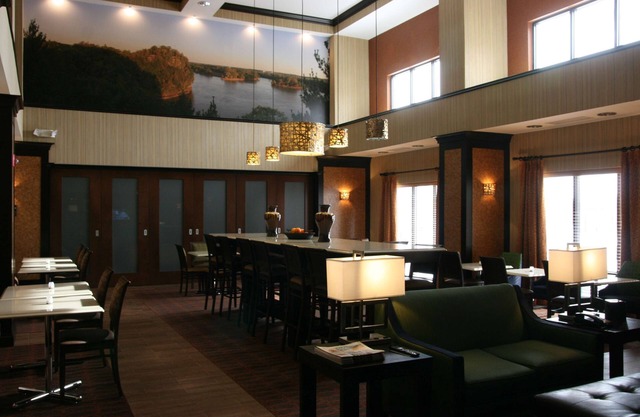Hampton Inn & Suites Peru