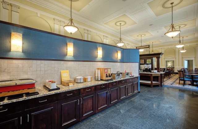 Hampton Inn & Suites Providence Downtown