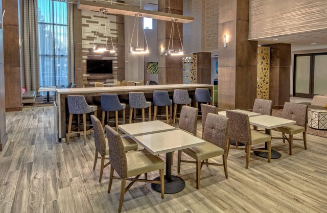 Hampton Inn & Suites San Jose Airport