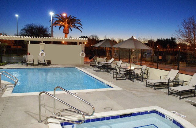 Hampton Inn & Suites Suisun City Waterfront