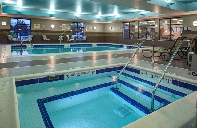 Hampton Inn & Suites Syracuse North Airport Area
