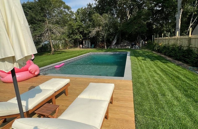 Hamptons 2 bedroom with heated pool