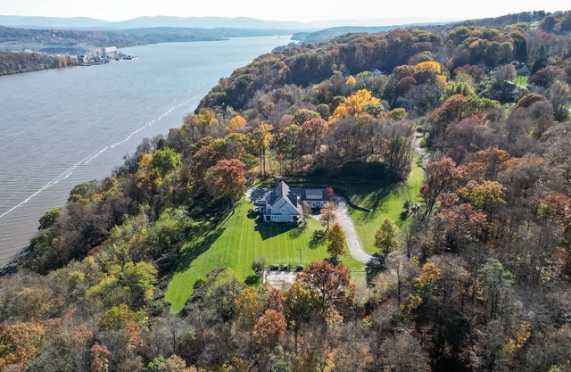 Hamptons on the Hudson Private Retreat