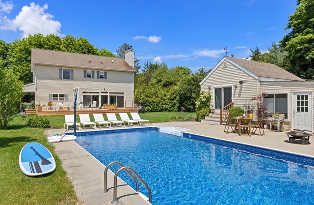 Hamptons Remsenburg Beach House w/ pool house, zen/organic garden close to beach