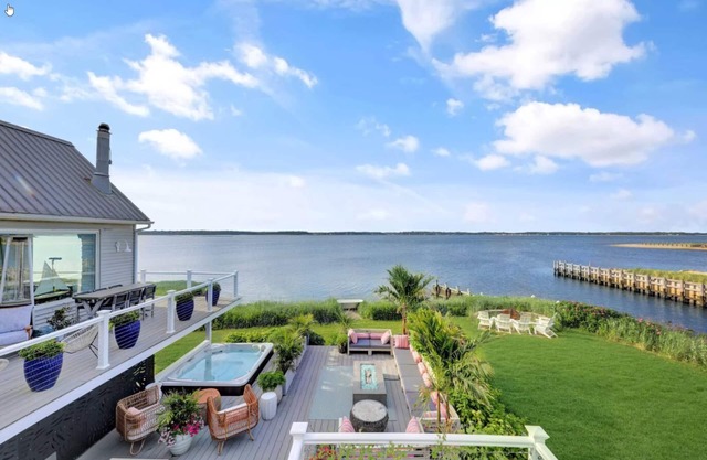 Hamptons Waterfront Oasis- Queen Guest Room