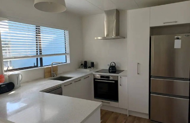Handy 1 bedroom spot