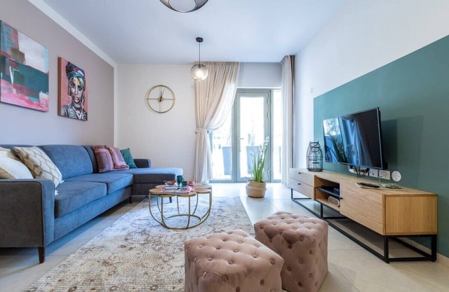 Mini Penthouse in city center free parking