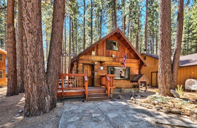 Hank Monk Chalet by RedAwning
