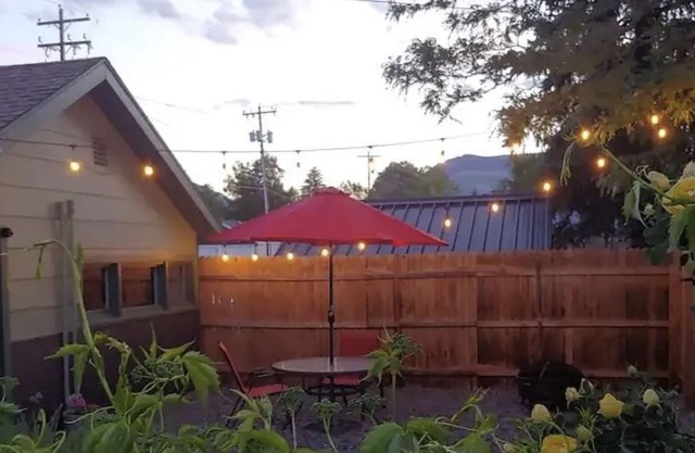 Happy Bison Bungalow - located in Downtown Cody!