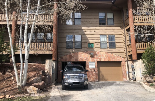 Happy Pinebrook Condo