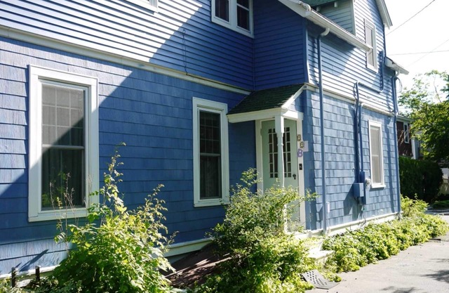 Harbor Breeze B - nicely-renovated upstairs apartment in Bar Harbor