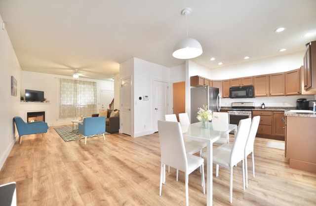 Harbor Escape- Minutes to beaches, Arts District, Harbor Shores & St Joseph