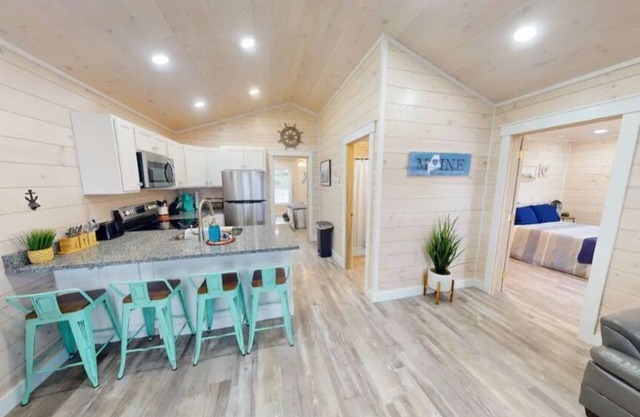 Harbor View Cottage - Unit A