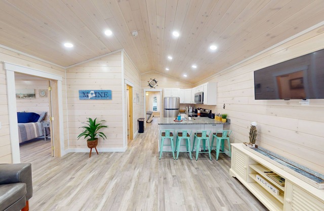 Harbor View Cottage - Unit B