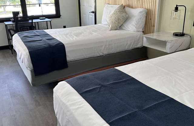 Harborside Suites
