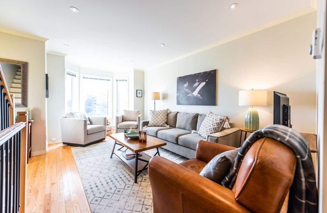 Harbour View Hitch | 2bd | Parking