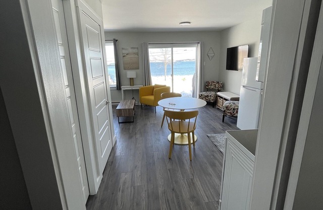 Harbourview Suites