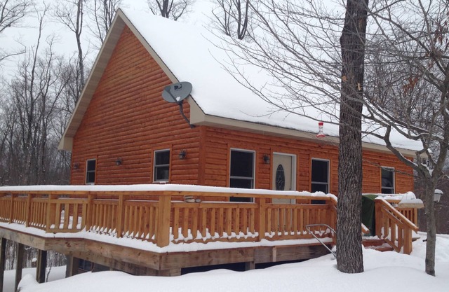 Harju Rd Cottage im familienfreundlichen Grand Marais, MI für den ganzjährigen Kurzurlaub!