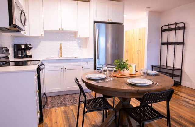Harrison Lake Retreat Studio Suite