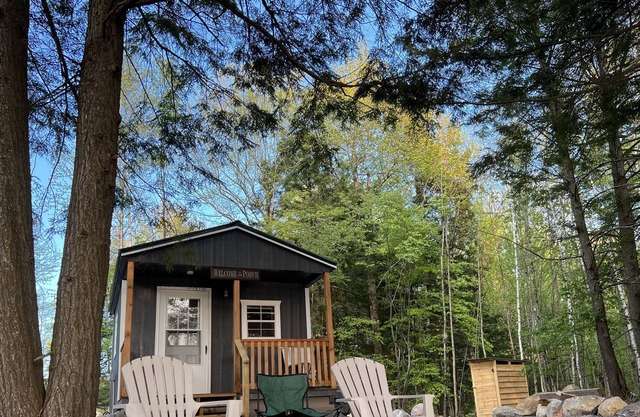 Harrisville Love Shack - Secluded Retreat by RedAwning