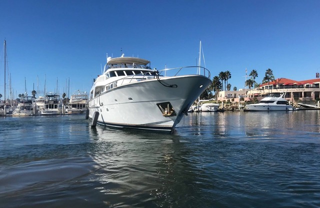 Hatteras 113 Yacht - Reisen an der CA-Küste