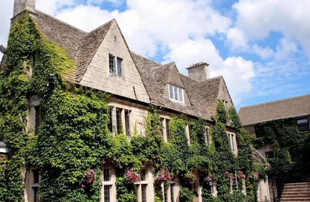 Hatton Court